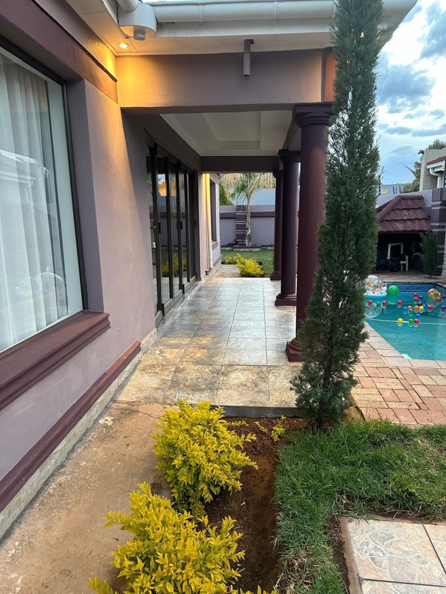 3 Bedroom Property for Sale in Kuruman Northern Cape
